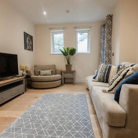 Ocean - 2 Bed Flat Sleeps 6 With Gym Access Apartment Southampton Exterior photo