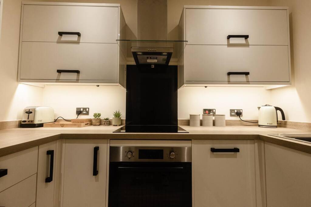 Ocean - 2 Bed Flat Sleeps 6 With Gym Access Apartment Southampton Exterior photo
